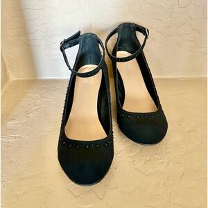 Me Too Size 6M Like New